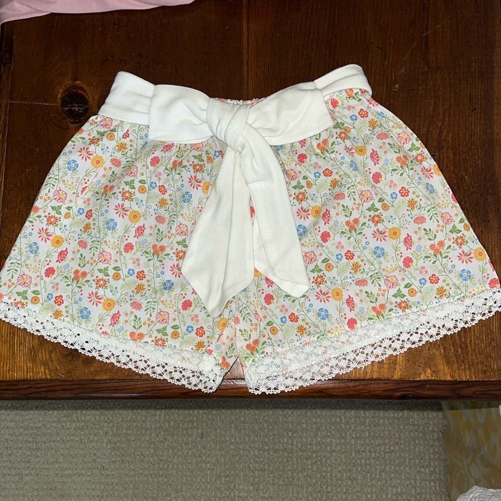 New w/Tags Bella Bliss Floral Short